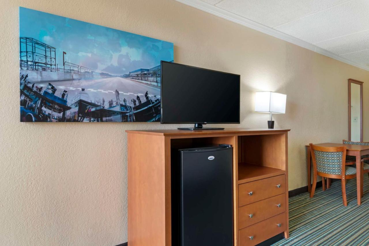 Best Western International Speedway Hotel Дейтона Бийч Екстериор снимка