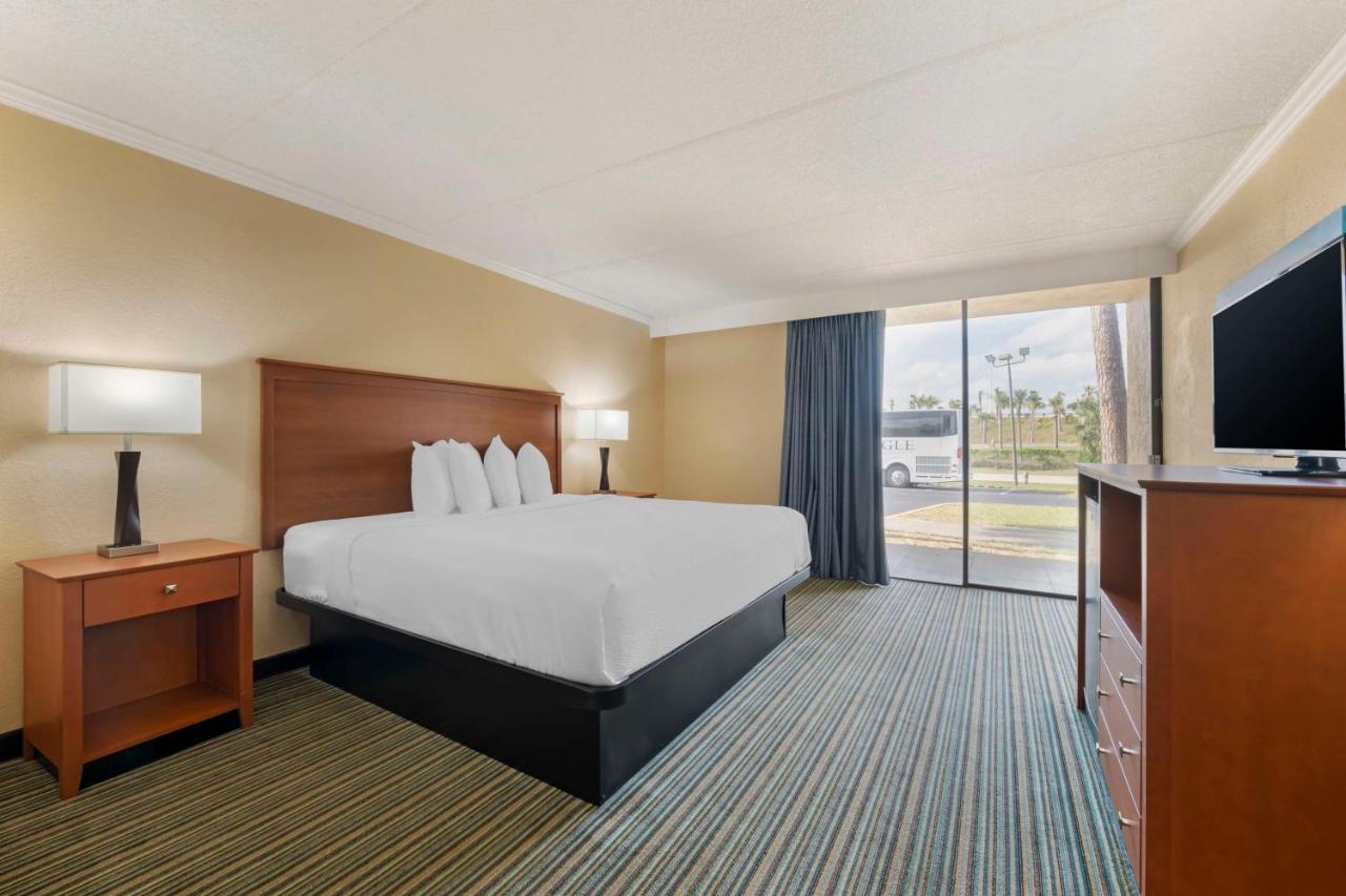 Best Western International Speedway Hotel Дейтона Бийч Екстериор снимка