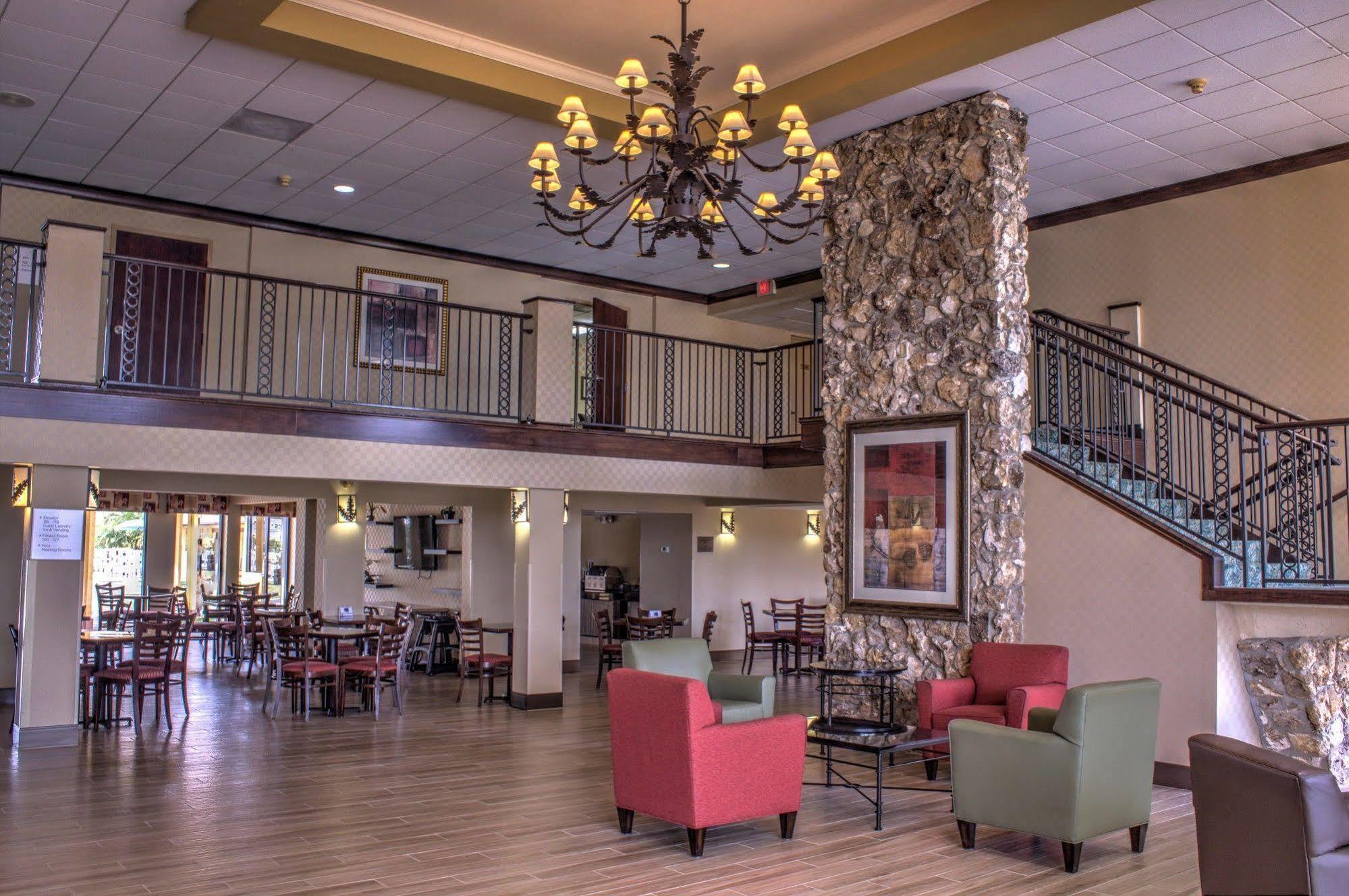 Best Western International Speedway Hotel Дейтона Бийч Екстериор снимка